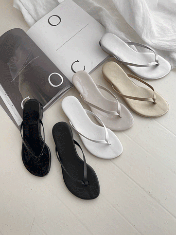 9786 Solid Tone Thong Slide Sandals