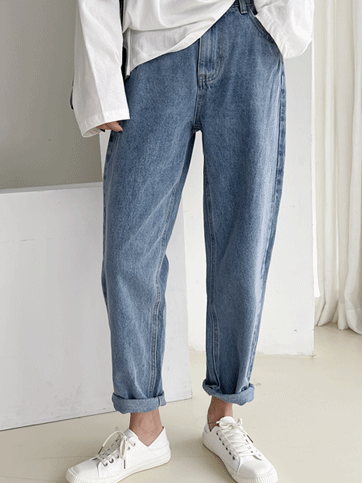 Elasticized Waist Washed Jeans