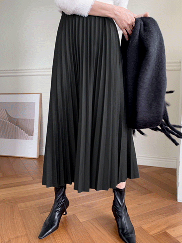 7640 Pleated Long Skirt