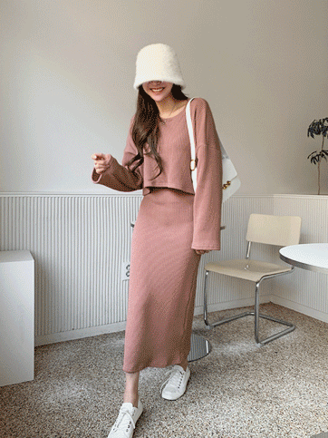 8027 Ribbed Knit Top and Skirt Set