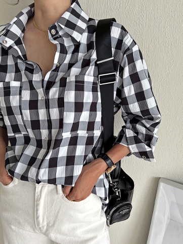 6267 Buttoned Front Loose Fit Shirt