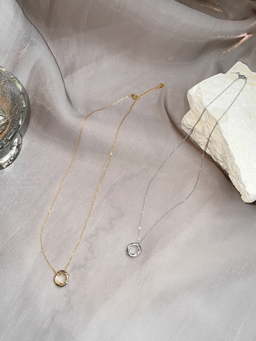 8230 Pendant Brass Necklace