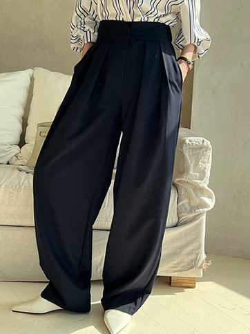 8756 Tuck Long Tailored Pants
