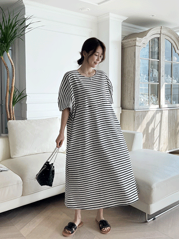 9584 Loose Fit Long Dress