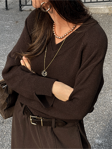 포누벨 울더블브이넥니트