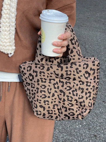 쿠트엔 레오파드미니패딩토트백