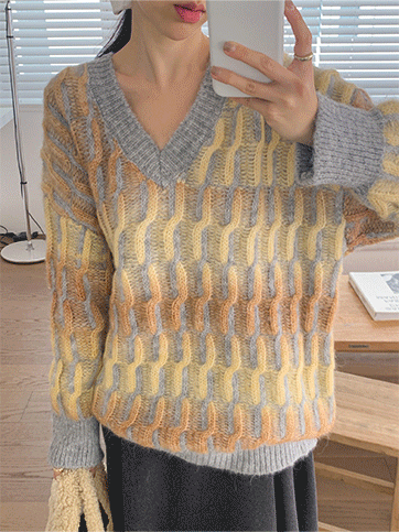 안도멜 브이넥니트