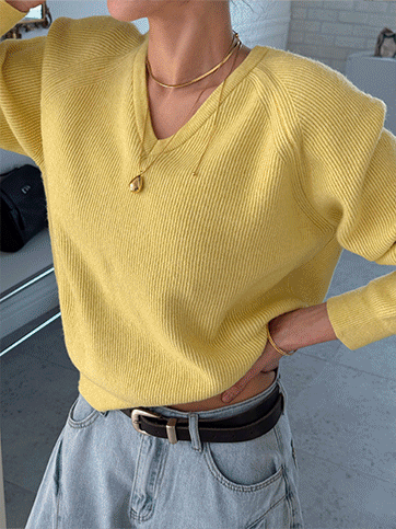 누민브 브이넥니트