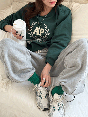 브일프 자수맨투맨