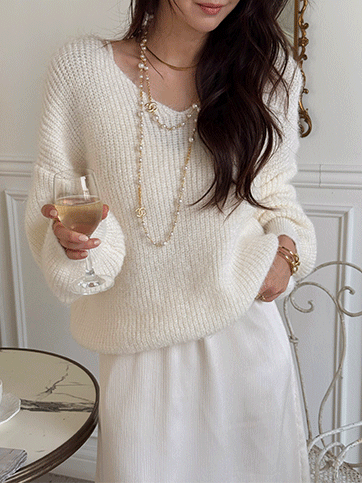 칼코프 브이넥니트