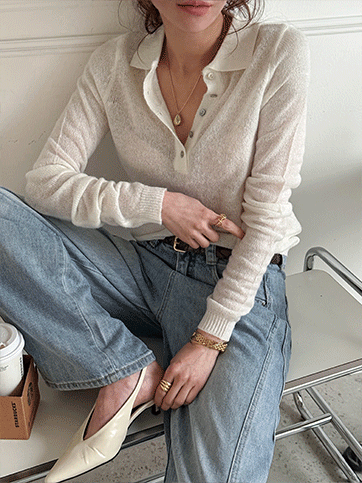 유첸버 카라버튼니트