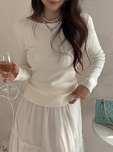 보고벨 큐빅보트넥니트