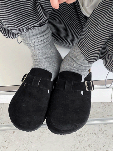 마호브 소가죽스웨이드버클뮬