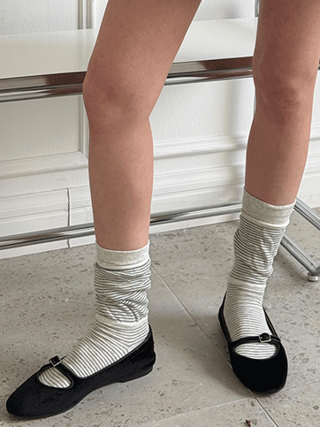 큐에빈 레이어드단가라롱양말