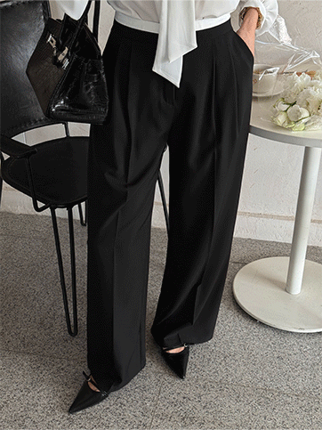 소벨토 배색핀턱슬랙스