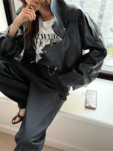 브제코 크롭레더점퍼