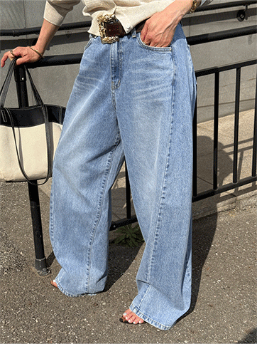 비렐카 커브드데님팬츠