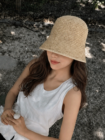슬로아 라탄보넷햇