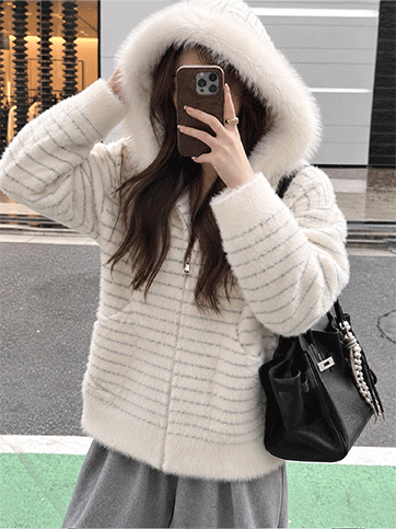 리헬즈 퍼후드니트집업